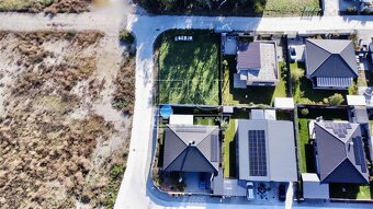 ZAČNITE STAVAŤ EŠTE TENTO ROK POZEMOK V HRUBEJ BORŠI –... - 5