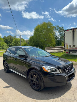 Predám Volvo XC60 2,4 D5 158 kW AWD ( 4x4 ) - 5