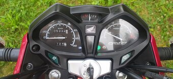 Honda CB125F - 5