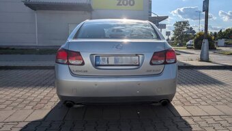 Lexus GS300 (2008) – spoľahlivý luxus na každý deň - 5