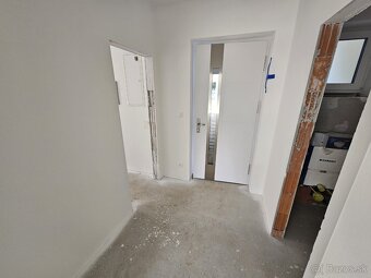 Predaj 4 izb.dvojpodlažného domu v mestskej časti Strážov - 5