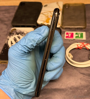 Apple iPhone X 64 GB Space Gray / nová batéria - 5