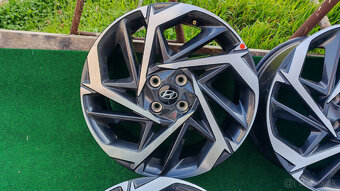 4x100 R17 --- HYUNDAI i20 - 5