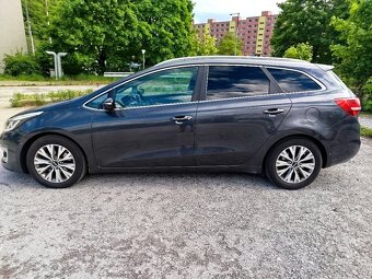 Kia ceed sw - 5