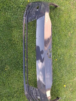 Predný nárazník volkswagen golf Vlll č.d 5H0807221H - 5