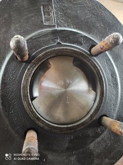 Motor jawa250 - 5