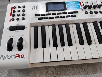 M audio axiom61 - 5