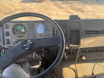 Man hakovy nosic - 5