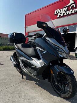 Honda Forza 300 - 5