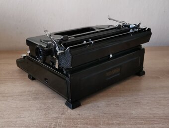 Starožitný písací stroj GRANTA Model 90 z roku 1940 - 5