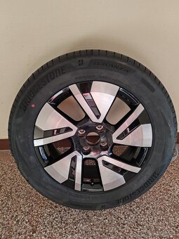 Predám Bridgestone + elektrony 215/60 R17 - 5