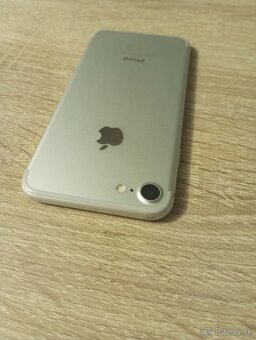 iPhone 7 / 32GB Biely - 5