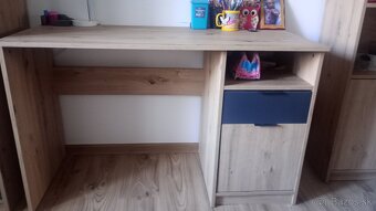 Detská izba, skriňa,polička,regalova skriňa, písací stolík - 5