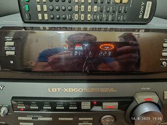 SONY XB60...2x120W RMS pri 8 ohmoch - 5