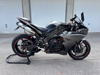 Yamaha R1 Big Bang - 5