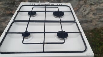 Predam plynovy sporak kombinovany s elektrickou rurou. - 5