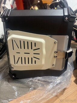 Predám kufor - topcase 55L - 5