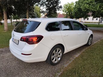Opel Astra ST 1.7 CDTI ECOTEC Cosmo 2012 XENON+NAVI - 5
