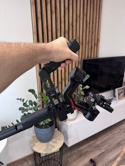 DJI RS 4 + DJI Ronin Image Transmitter (raveneye) + briefcas - 5