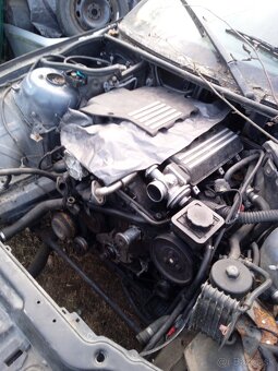 Predám BMW E46 320d alebo rozpredám - 5