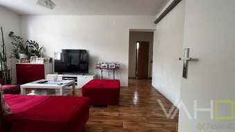 3‑izbový byt (85 m²) s garážou a loggiou v obci Hrádok - 5
