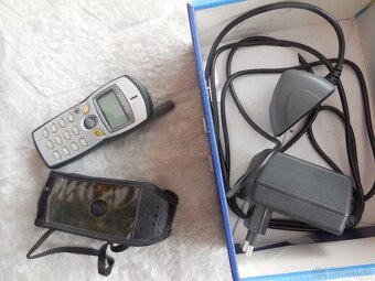 ALCATEL One Touch 302. Dobrý stav. Je potrebná nová batéria. - 5