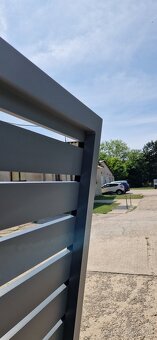 Hliníková samonosna brána - 5