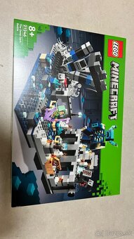 LEGO® Minecraft 21246 Bitka v v Deep Darku - 5