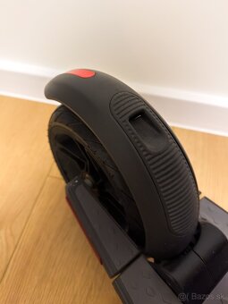 Elektrická kolobežka Ninebot KickScooter ES1 Segway - 5