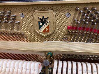 Kvalitný klavír - pianíno Petrof - 5