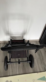 Cybex priam 4.0 matt black - 5