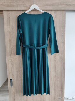 šaty, vesta, kabelka - 5