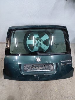 ŠKODA ROOMSTER   KUFOR - 5