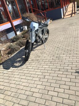 STARK VARG SM (Supermoto) - "Alpha 80HP" 12999 - 5