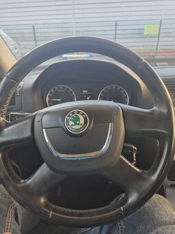Skoda octavia REZERVOVANE - 5