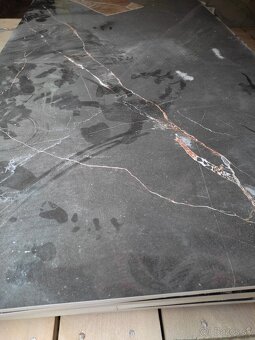predám zvyšné obklady Shinestone Black Mat 119,8x59,8 - 5