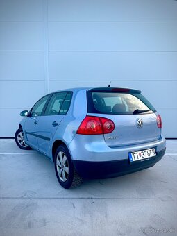 Volkswagen Golf 5 1.4 55kw 161676km NOVÁ STK/EK - 5