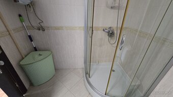Moderný jednoizbový apartmán v stráženom komplexe so všetkým - 5