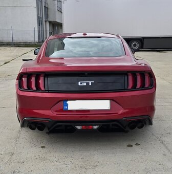 Ford Mustang 5.0 V8 - 5