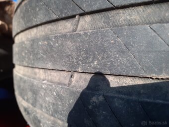 Predám 205/55 r17 - 5