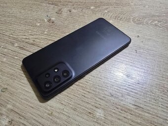 Samsung A33 5G 128gb dual sim plnefunkcny ma len jemne znamk - 5