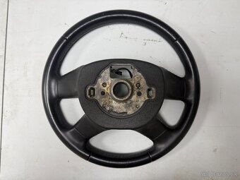 Štvorramenný a multifunkčný volant ŠKODA - 5
