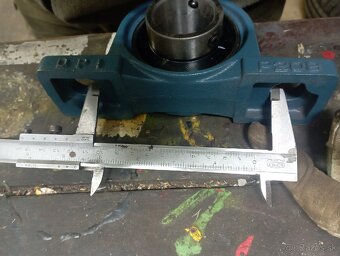 Ložisko s domcom - 5