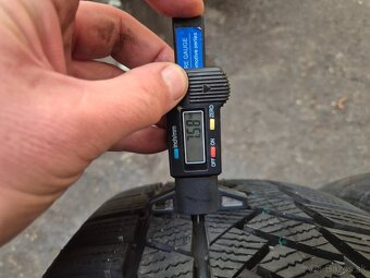 225/55 r17 zimné 4 ks CONTINENTAL dezén 7,6 - 6,5 mm DOT2022 - 5