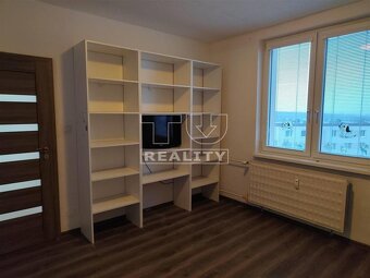 Krásne zrekonštruovaný 4-izbový byt s panoramatickým... - 5