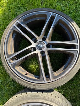 225/35 R19 5x112 - 5