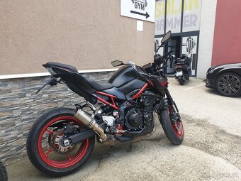 Kawasaki Z900 - 5