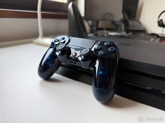 Dualshock 4 500 Million Limited Edition - 5