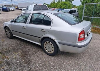 Škoda Octavia 1,6 benzín manuál 55 kw - 5