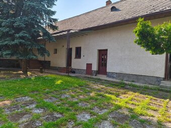 V ČAKLOVE na predaj starší rodinný dom s veľkým pozemkom - 5
